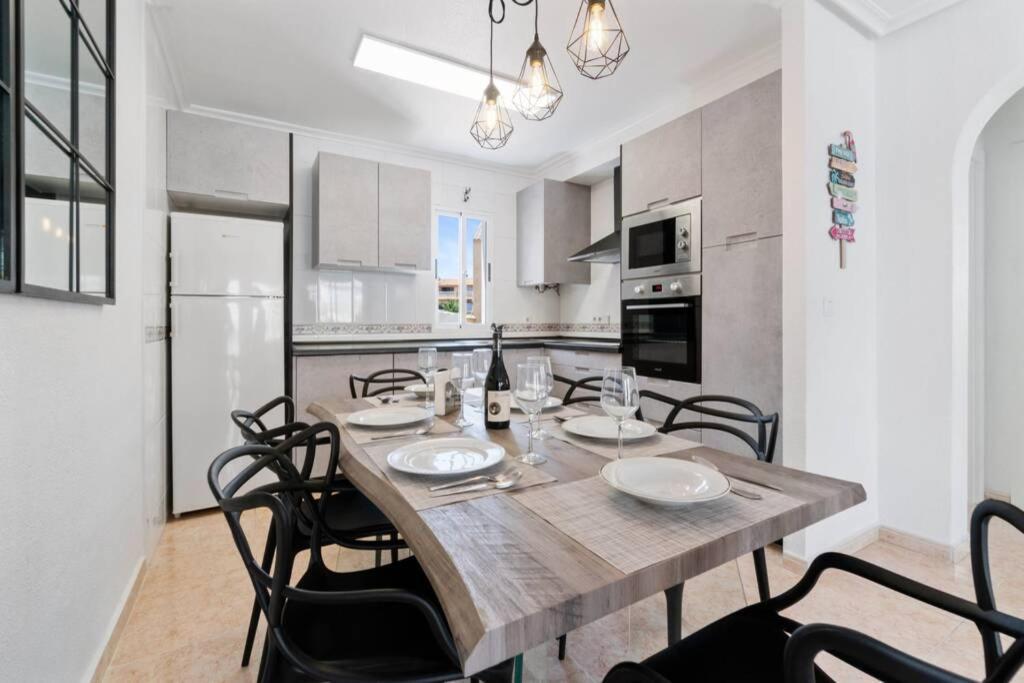 Villa-Capricho Playa - Zeus Torrevieja Ngoại thất bức ảnh