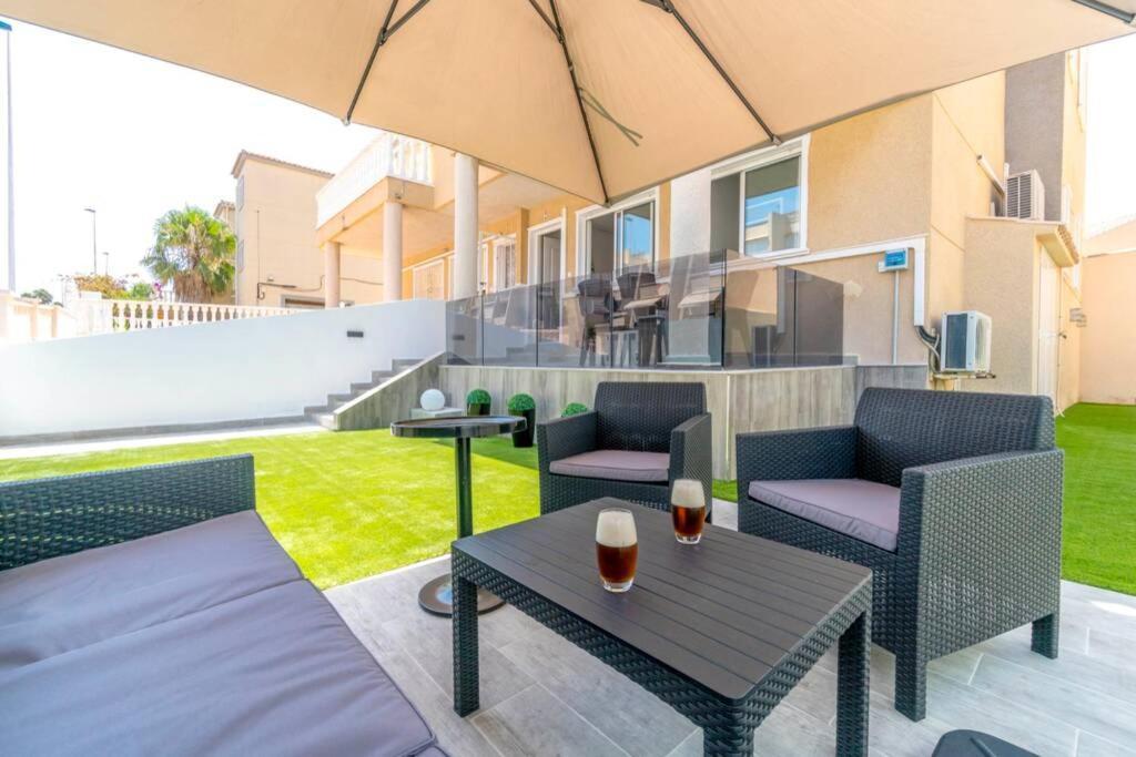 Villa-Capricho Playa - Zeus Torrevieja Ngoại thất bức ảnh